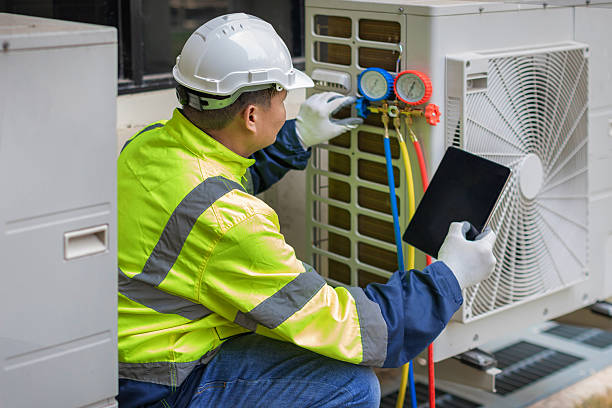 Professional Hvac technician working in Langhorne, PA